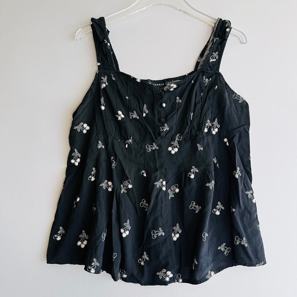 Bundle of 2 Torrid Size 0 Babydoll Y2K Tops Black/White and Green Yellow Floral - Picture 6 of 12